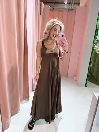 Mees Dress - Bruin