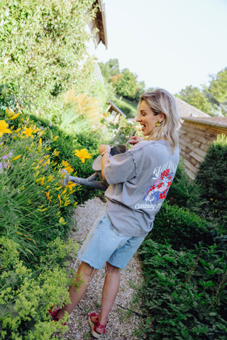 Flourish Tee - Washed Light Grey