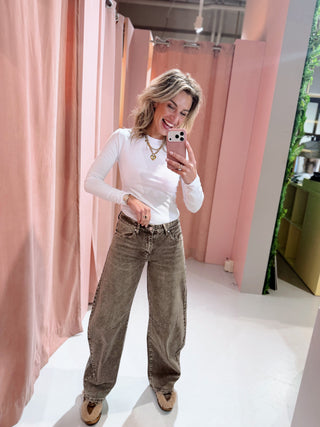 Kelly Barrel Jeans - Washed Brown