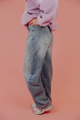 Esmee Barrel Jeans - Washed Blue
