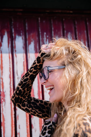 Kaya Sunglasses - Grey Transparent