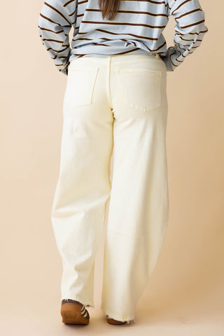Kelly Barrel Jeans - Butter Yellow