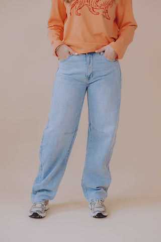 Nadia Barrel Jeans - Light Blue