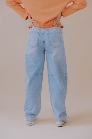 Nadia Barrel Jeans - Light Blue