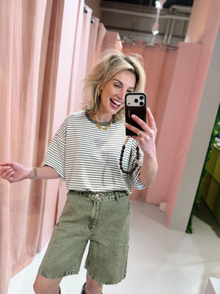 Romee Tee - Donkergroen