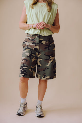 Aily Jort - Camouflage